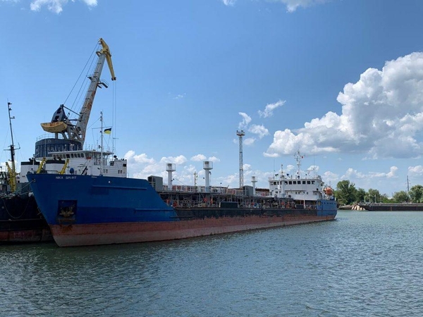 Ukraina areštavo praėjusią savaitę sulaikytą Rusijos tanklaivį
