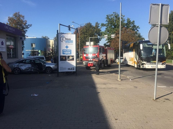 Šiaulių policija prašo pagalbos: gal matėte šį eismo įvykį?
