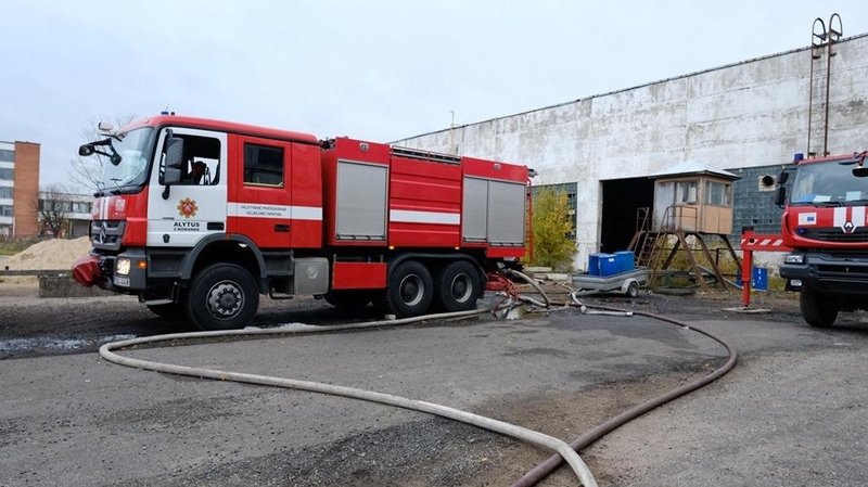 Oficialiai paskelbta gaisro Alytuje lokalizacija – jis pilnai suvaldytas
