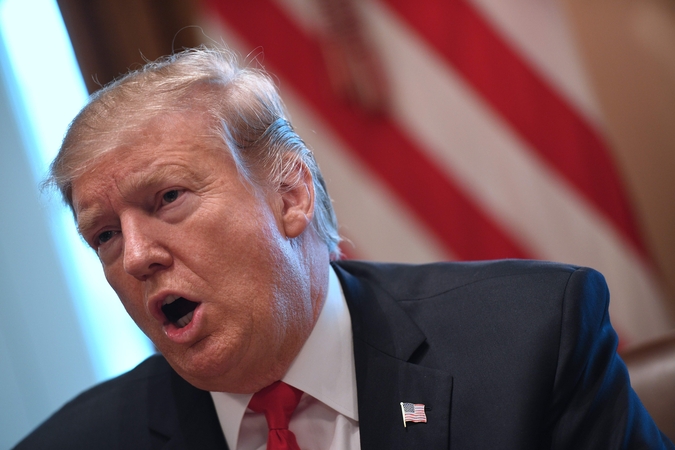 D. Trumpo apkaltos straipsnis pirmadienį bus perduotas nagrinėti JAV Senatui 