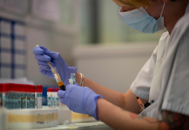 Ukrainoje per parą nustatyta 889 nauji COVID-19 atvejai, 12 žmonių mirė