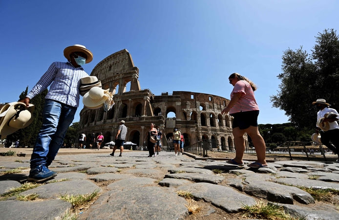 Koronavirusas Italijoje: per parą patvirtinta daugiau nei tūkstantis naujų atvejų