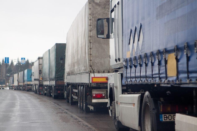 Darbo inspekcija siūlo griežtinti vairuotojų darbą