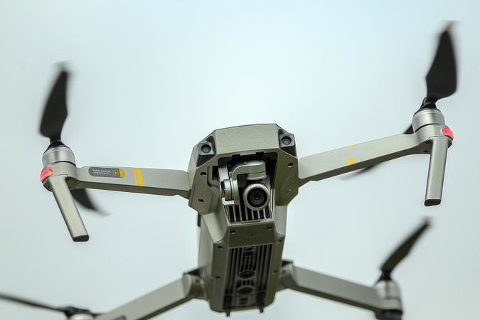 Keičiama dronų skraidymo tvarka