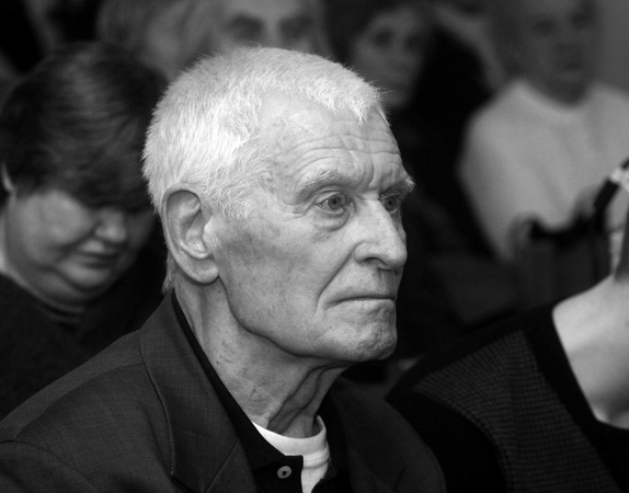 Mirė poetas R. Keturakis
