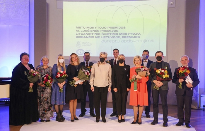 Apdovanoti aštuoni Metų mokytojai, M. Lukšienės premijos laureatas