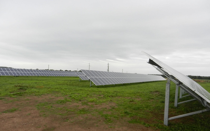 Pateikta per 10 tūkst. paraiškų kompensacijai saulės elektrinei įsirengti