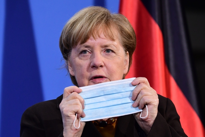 A. Merkel ragina Rusiją sumažinti karių telkimą prie Ukrainos