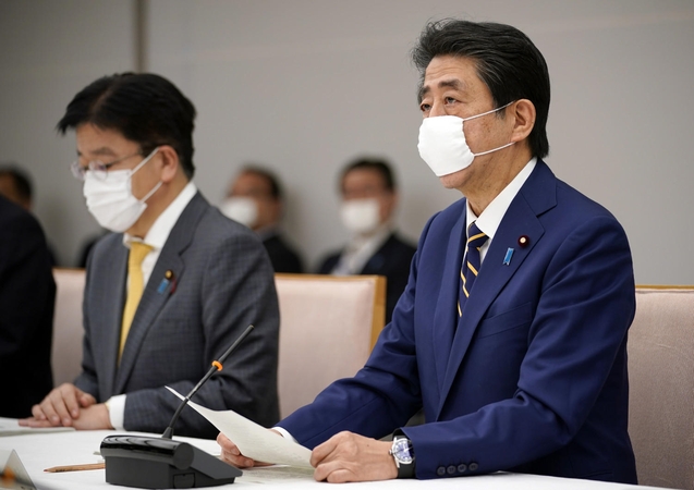 Japonijos premjeras dėl koronaviruso paskelbė nepaprastąją padėtį