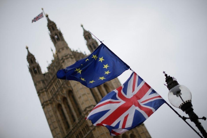 Londonas svarsto galimybę „kietojo“ „Brexit“ atveju tiesiogiai valdyti Šiaurės Airiją