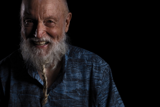 Muzikos legenda T. Riley sugrįžta į Vilnių: skambės tėvo ir sūnaus improvizacijos