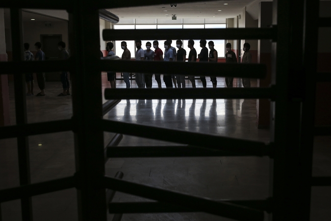 ES ministrai siūlo pabėgėlių srautą iš Afganistano stabdyti teikiant pagalbą jo kaimynėms