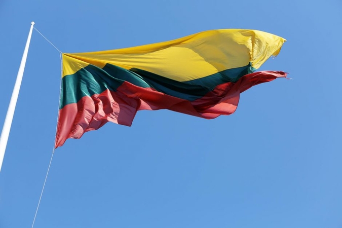 Tarnyba: kas antra vėliava gaminama netaisyklingai