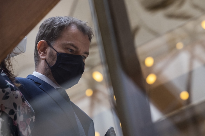 Slovakijoje dar daugiau ministrų paskelbus apie atsistatydinimą gilėja politinė krizė