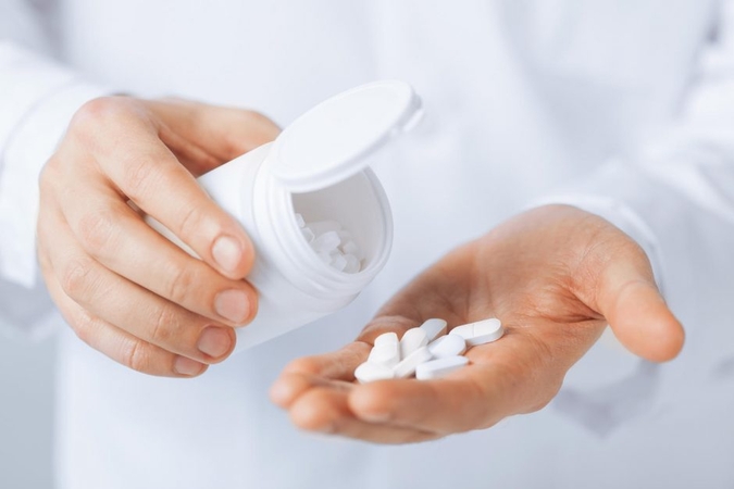 Trys populiariausios priemonės imunitetui stiprinti – vitaminas C, D ir žuvų taukai