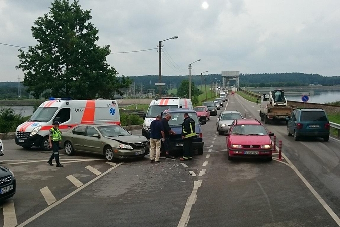 Dvi avarijos: medikų pagalbos prireikė keliems žmonėms