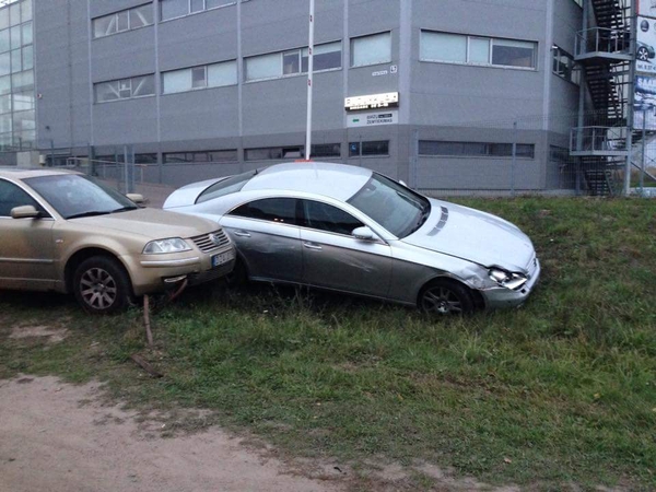 Šilainiuose susidūrė du automobiliai