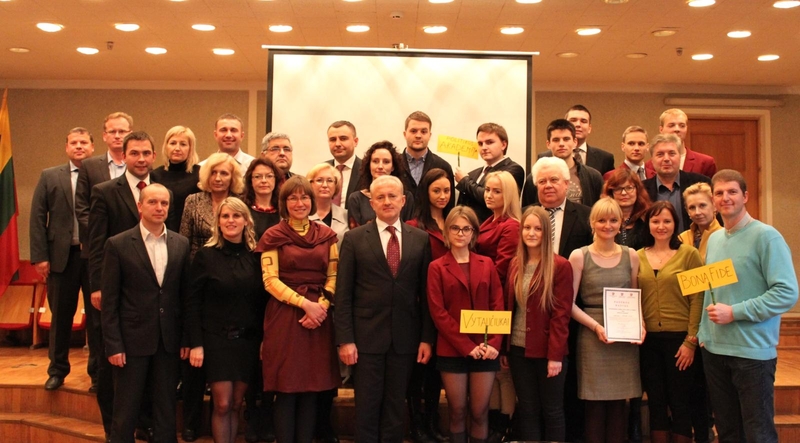 Prokurorai, teisėjai su gimnazistais ir studentais susikovė protų mūšyje