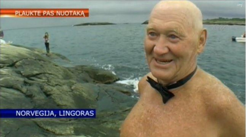 Netikėtose norvegų vestuvėse jaunikis į ceremoniją plaukė fjordu