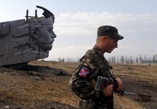 Ukraina kaltina separatistus leidžiant raketas „Grad“
