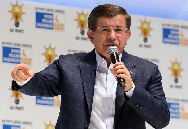 Turkijos premjeras neigia gandus, kad plečiamos karinės turkų operacijos Irake