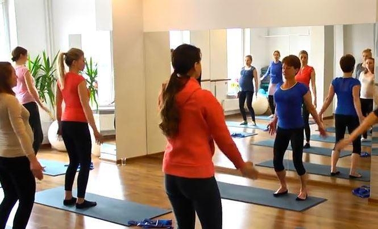 Nereikalingi kilogramai po gimdymo – galvos skausmas mamoms