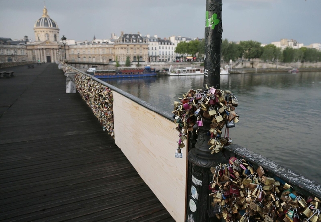 Pont des Arts tiltas