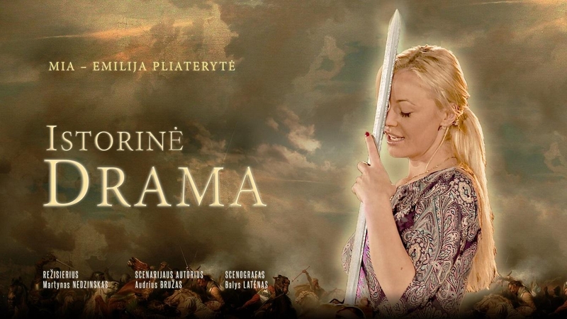 Trokšdama vaidmens Holivude, Mia šoko ir mosavo kardu