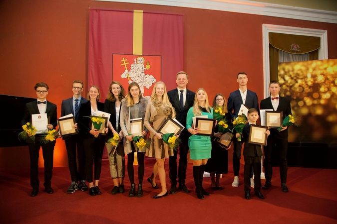 Vilnių garsinantiems moksleiviams išdalinti Mažieji Kristoforai