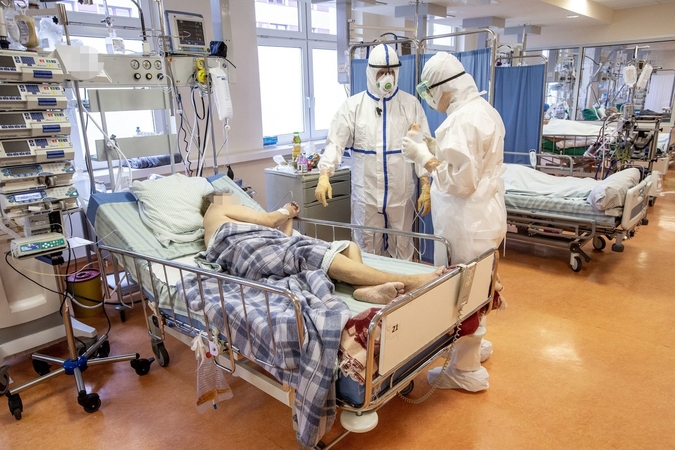 SAM užsiiminėja niekais? Kam viešinti dažniausius žmonių, mirusių nuo COVID-19, vardus?