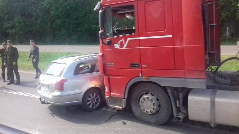 Avarija už Karmėlavos: į ligoninę išvežti trys žmonės