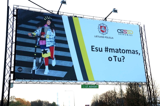 Ragina atkreipti dėmesį į opią problemą kelyje: esu matomas, o tu?