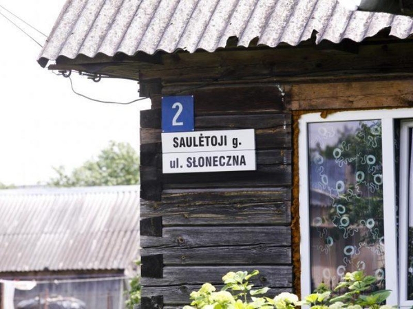 Tautinių mažumų savivaldybėse leisti vartoti ne tik lietuvių kalbą?