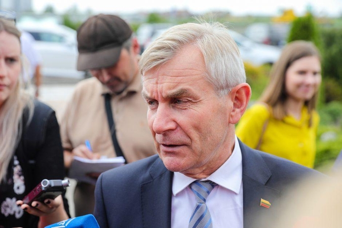 Situacija: nors V.Pranckietis paskelbė valstybėje ramybės metą, tačiau laimėtas mūšis dar nereiškia laimėto karo.