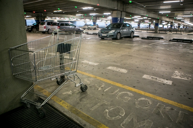 Žmonės sąmoningėja? Pirkėjų apgultis Kauno prekybos centruose baigėsi