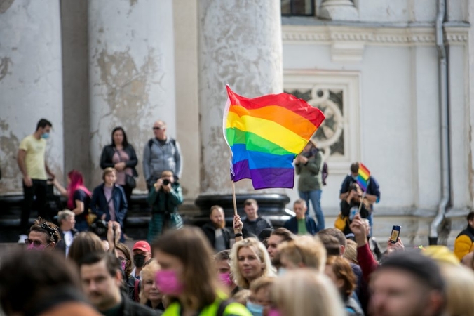 LGBTQ lyderiai įspėja apie naują priešiškumo bangą