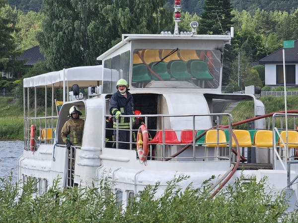 Pakaunėje degė laivas „Žalgiris“: tai pirmas toks incidentas per septynis dešimtmečius