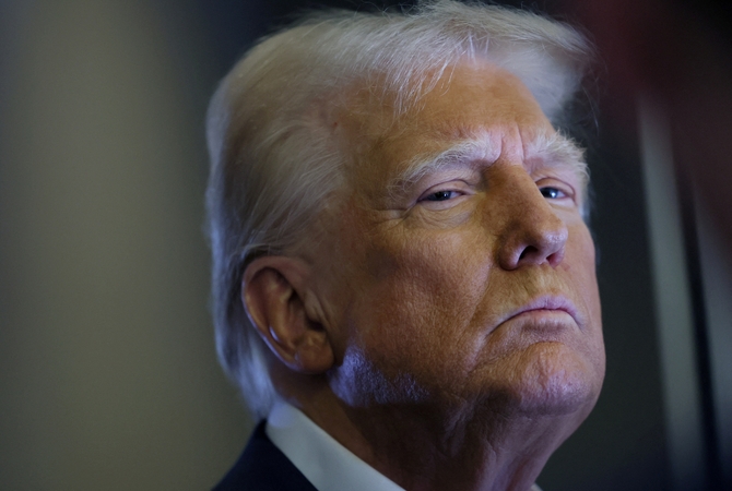 Trumpo sprendimas sukėlė sąmyšį   