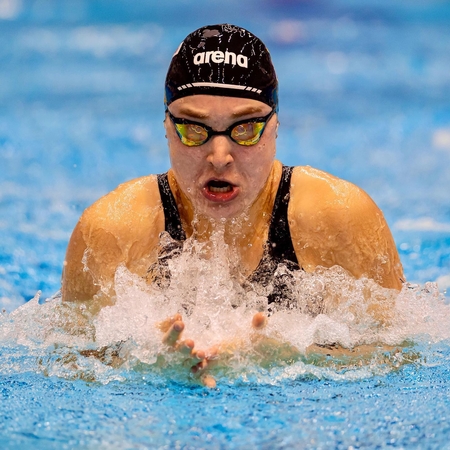 „Auksinė žuvelė“ – nepralenkiama: R. Meilutytė Europos rekordu nuskynė auksą!