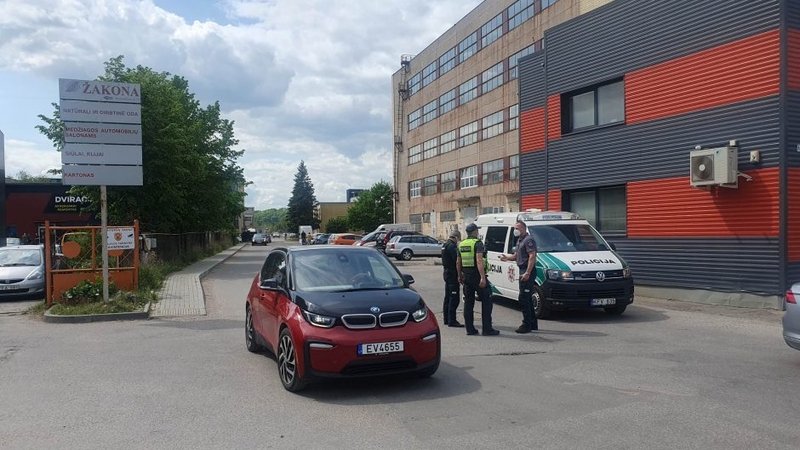 Aliarmas dėl pavojingų medžiagų Raudondvario plente: pradėtas ikiteisminis tyrimas