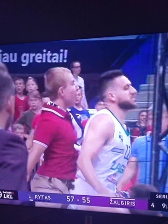 Apkartusi „Lietuvos ryto“ pergalė:  V. Micičių stūmęs vyras pats atvyko į policiją
