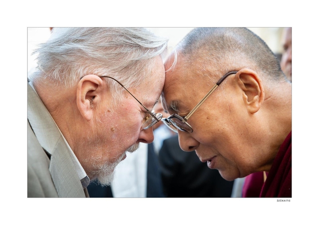 Vytautas Landsbergis (kairėje) ir Dalai Lama (dešinėje)