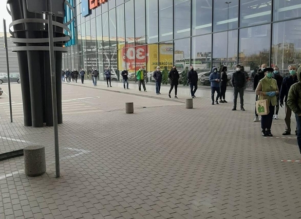 Savaitgalio reidai: atlaisvintos karantino vadžios pavojingesnės Klaipėdoje ar Kaune?