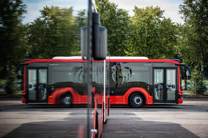 Savaitgalį Kaune kursuos daugiau autobusų: bus patogiau pasiekti kapines