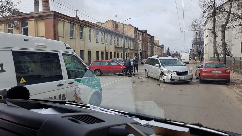 Raudondvario plente – skaudi automobilių akistata