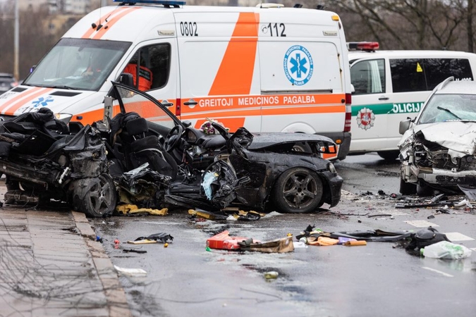 Žuvusių seserų artimieji prašo pagalbos: nuostabus savaitgalis pavirto į tikrą pragarą