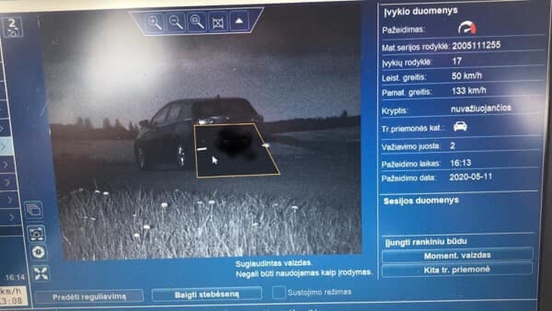 Beveik trigubai greitį viršijusiam lakstūnui teks kuriam laikui pamiršti vairavimą