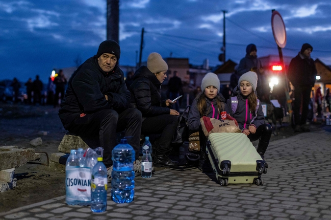 Persigandę žmonės Kijeve skuba į slėptuves: „Tuojau pat! Dabar!“