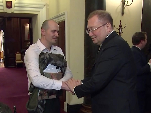 Charlie Rowley (kairėje)
