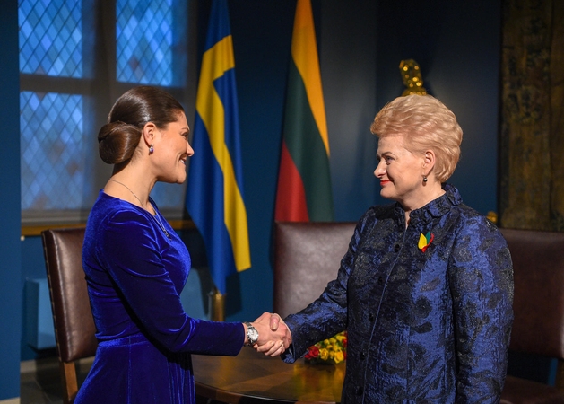 Princesė Viktorija (kairėje) ir Dalia Grybauskaitė (dešinėje)